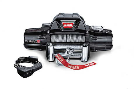 Elektrische Seilwinde WARN Zeon 8 mit Fernbedienung in Frontalansicht