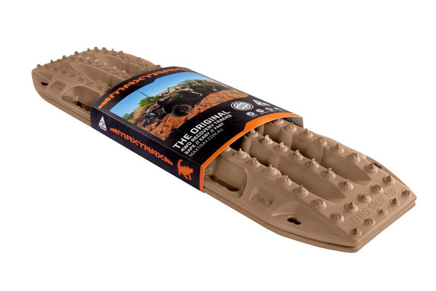 gestapelte MAXTRAX MKII Bergeboards desert tan