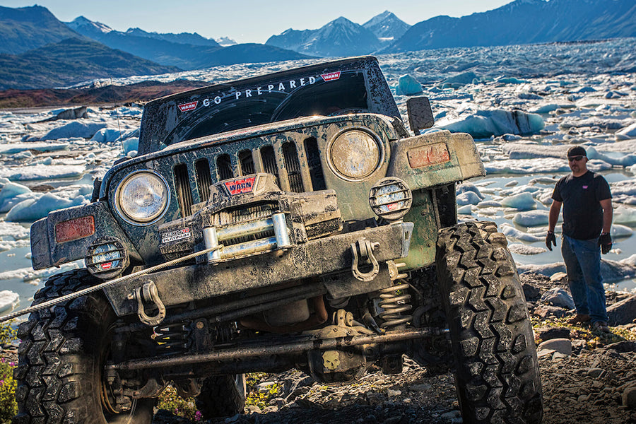 Einsatz der Seilwinde im Gelände am Jeep Wrangler JK