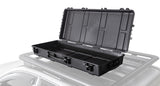 Off-road Box geöffnet auf Rhino Rack Pioneer Plattform