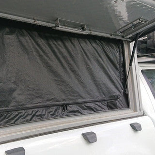 Alu-Cab Canopy Camper & ModCAP 2x Moskitonetz Seiten Klappen für DC & XC (Nicht für LC)