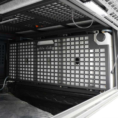 Alu-Cab ModCAP & Camper Molle Platte für Wassertank (DC,XC,FSS,FSL)