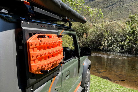Alu-Cab Jimny Molle Platte für Fahrzeugsseite Rechts & Links (1 Stück)