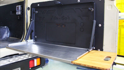 Alu-Cab Klapptisch für Hecktüre Land Cruiser 76/78 Montage Kit