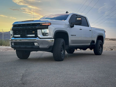 Lazer Lamps Kühlergrill-Kit Silverado 2500/3500 LT (2020-2023) inkl. 2x Triple-R 1000 Elite