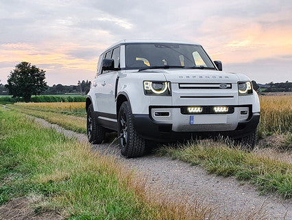 Lazer Lamps Kühlergrill-Kit Land Rover Defender (2020+) inkl. 2x Triple-R 750 Elite